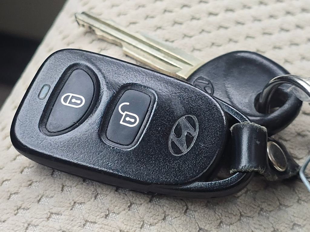 Used 2006 Hyundai Tucson 2WD image 30