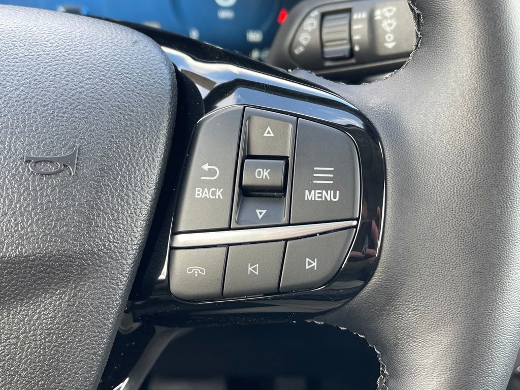 New 2025 Ford Escape SE w/ PHEV Premium Package image 7