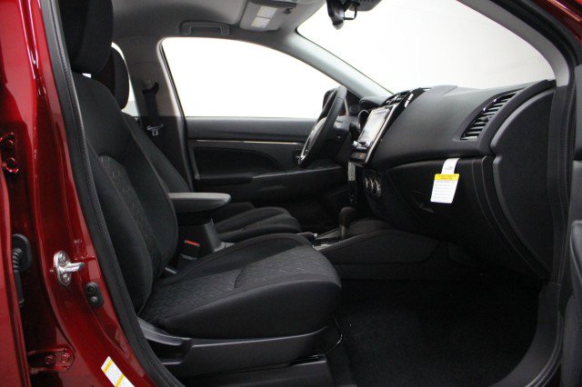 New 2026 Mitsubishi Outlander Sport LE AWD/4WD image 18