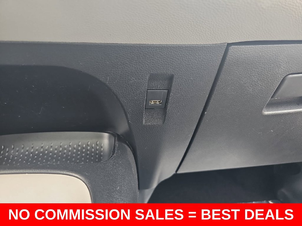 Used 2022 Toyota Corolla LE w/ Carpet Mat Package (TMS) FWD image 23
