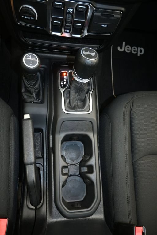 Used 2021 Jeep Wrangler Unlimited Sport AWD/4WD image 18