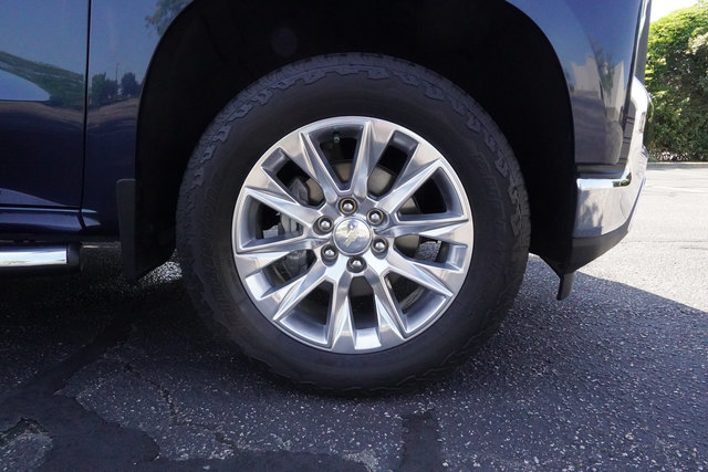 Used 2021 Chevrolet Silverado 1500 LTZ AWD/4WD image 37