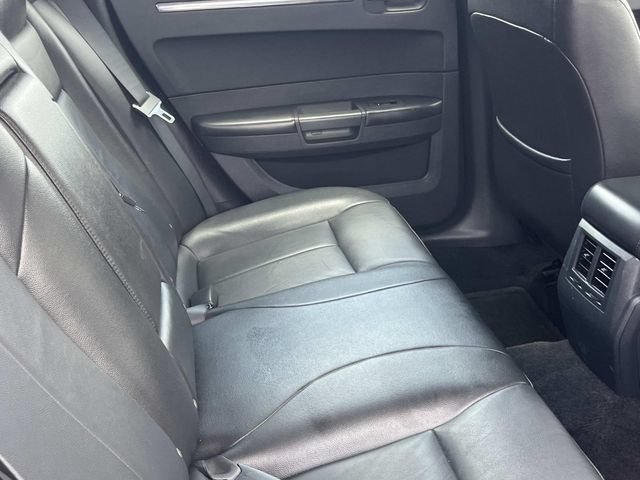Used 2008 Chrysler 300 Touring w/ Comfort/Convenience Group RWD image 21