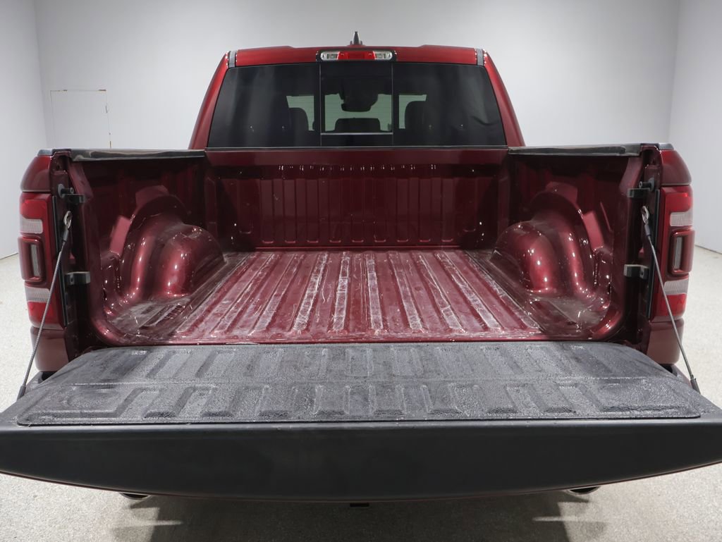 Used 2023 RAM 1500 Laramie AWD/4WD image 4