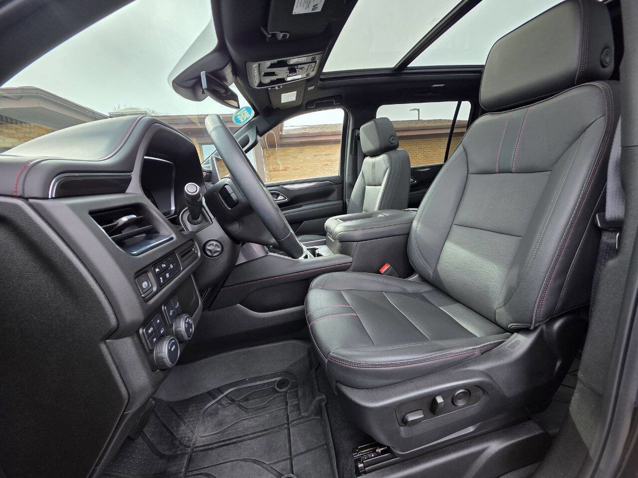 Used 2023 Chevrolet Suburban RST w/ Luxury Package AWD/4WD image 13