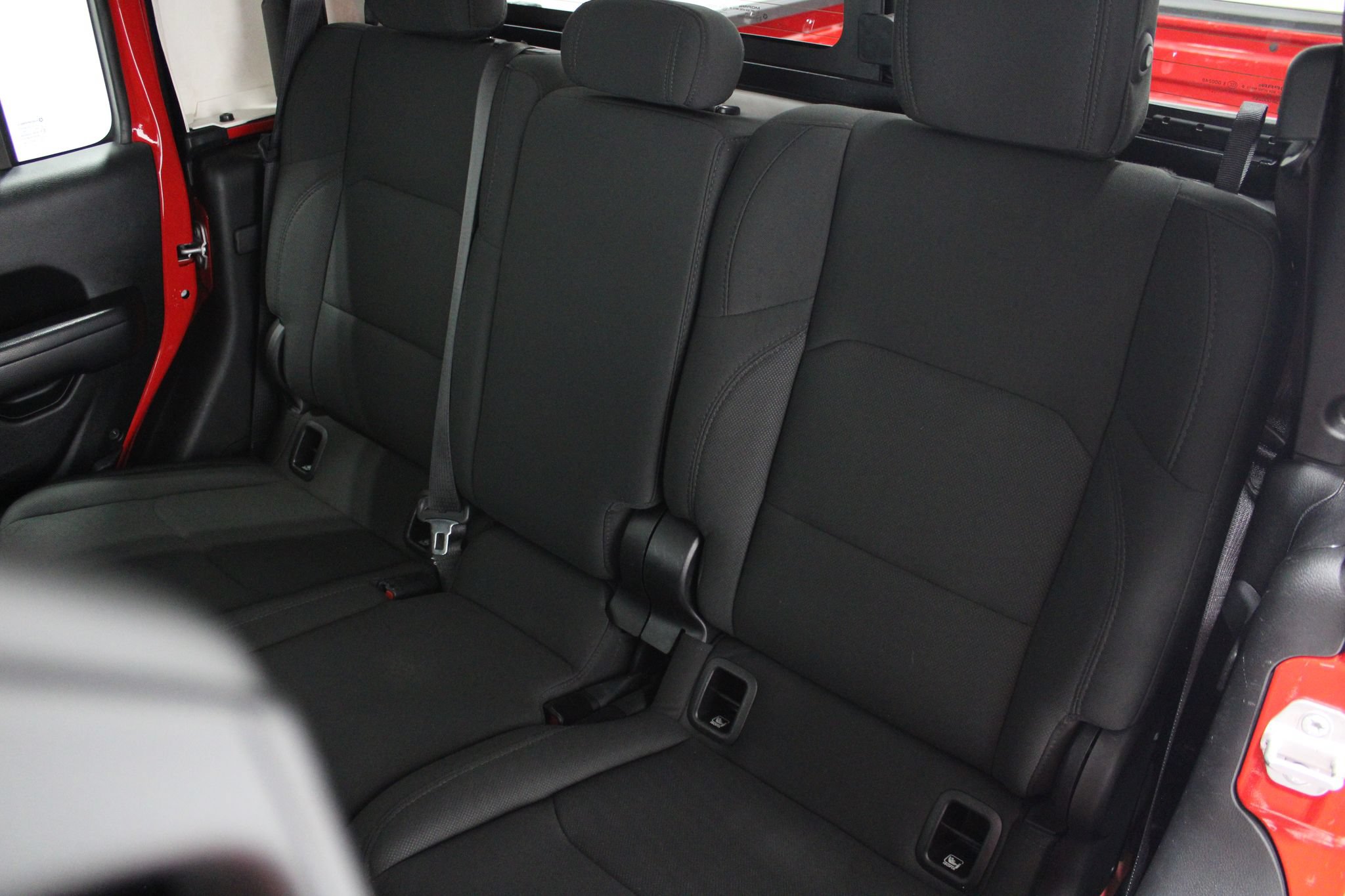 Used 2021 Jeep Gladiator Sport AWD/4WD image 18