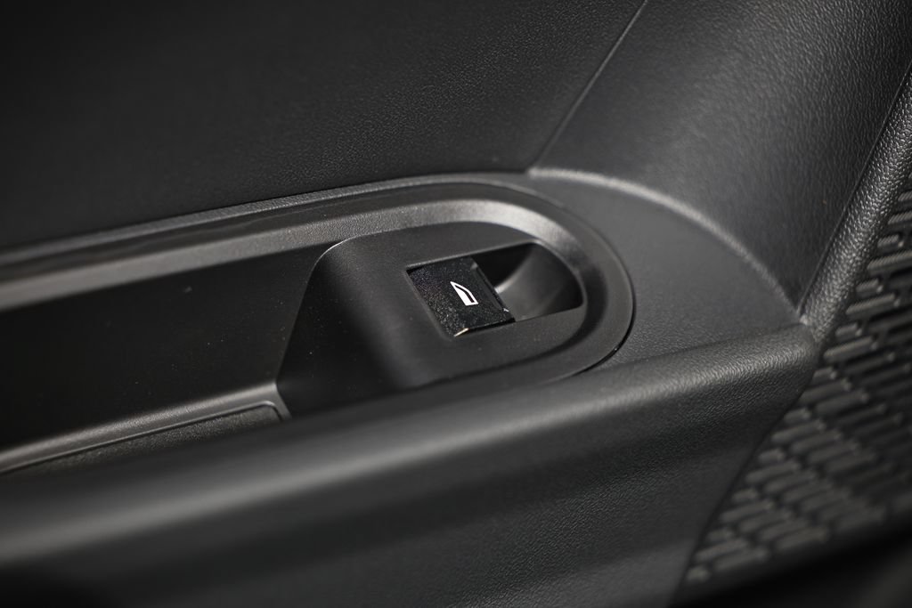 New 2026 MINI Cooper 4-Door Hardtop FWD image 24