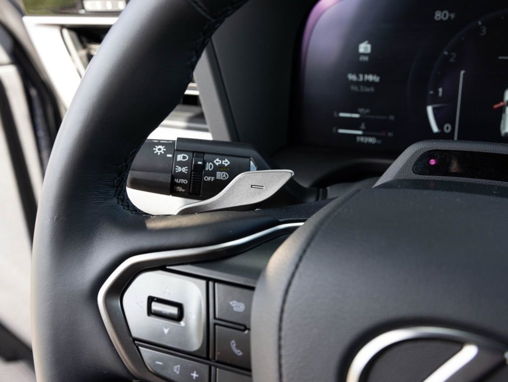 Used 2024 Lexus GX 550 w/ Accessory Package (2T) image 34