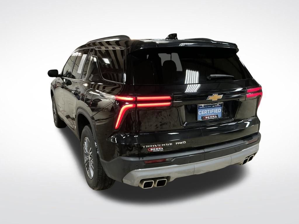 Certified 2026 Chevrolet Traverse LT image 3
