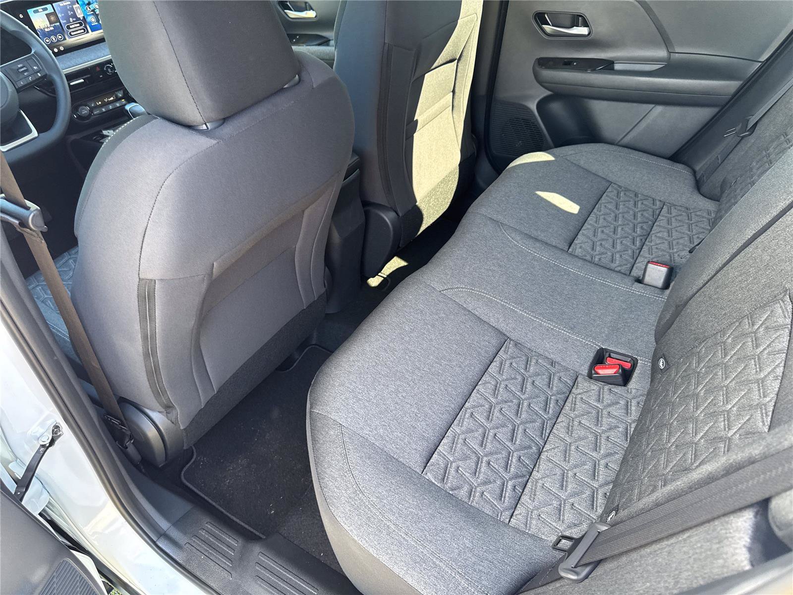 New 2026 Nissan Kicks SV w/ SV Premium Package FWD image 30