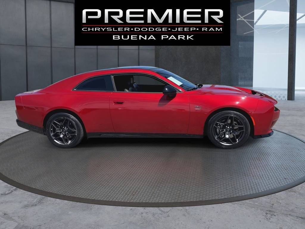 Used 2024 Dodge Charger Daytona R/T w/ Plus Group AWD/4WD image 9