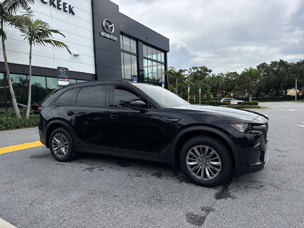 Certified 2025 MAZDA CX-70 Plug-In Hybrid w/ Premium Plus AWD/4WD image 6