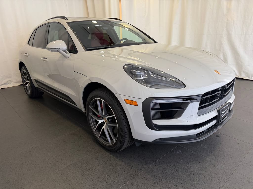Certified 2026 Porsche Macan S AWD/4WD image 7