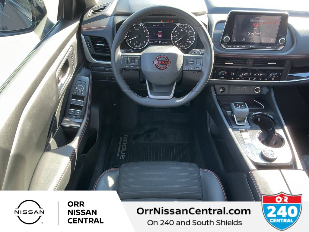 Used 2025 Nissan Rogue SV w/ Rock Creek Premium Package image 14