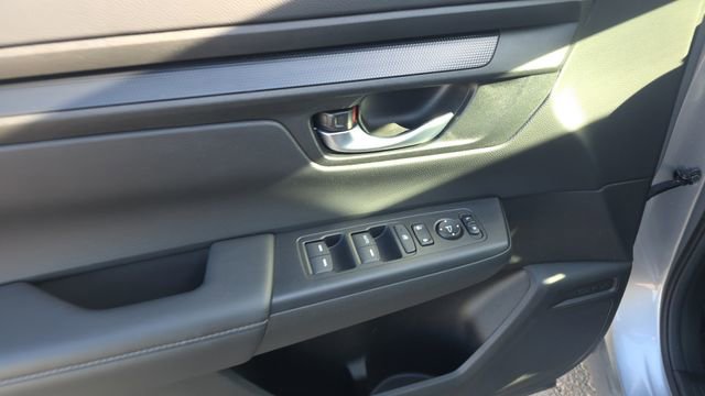 Used 2023 Honda CR-V LX image 11