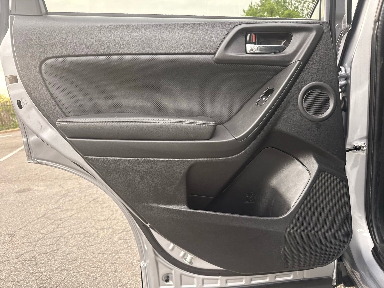 Used 2016 Subaru Forester 2.5i Limited image 27