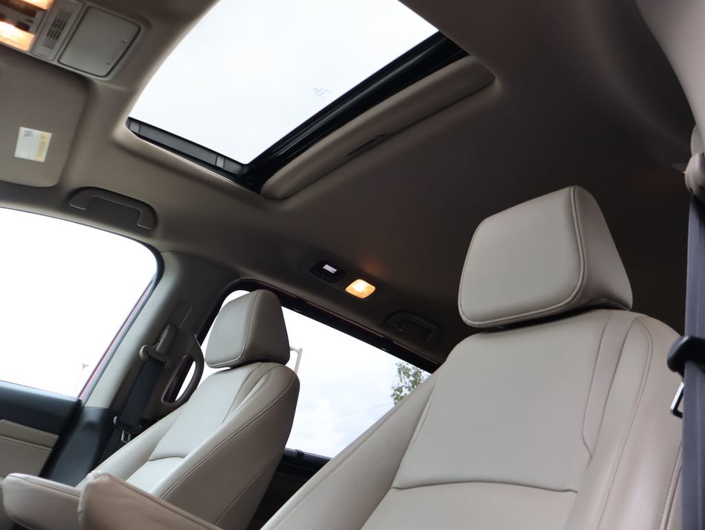 Used 2023 Honda Odyssey EX-L image 41