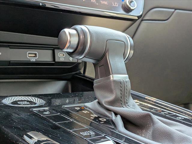 Used 2025 Kia Niro EX FWD image 15