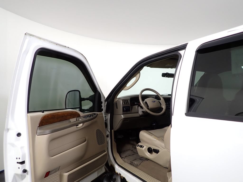 Used 2003 Ford F250 XL AWD/4WD image 15