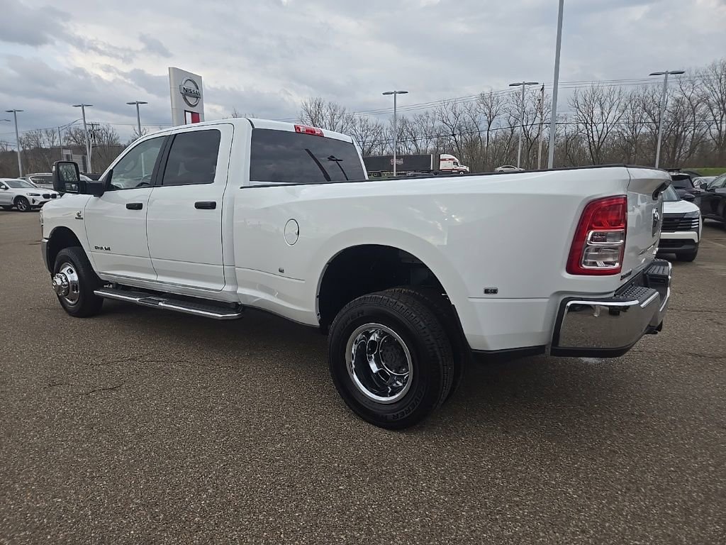 Used 2024 RAM 3500 Big Horn AWD/4WD image 5