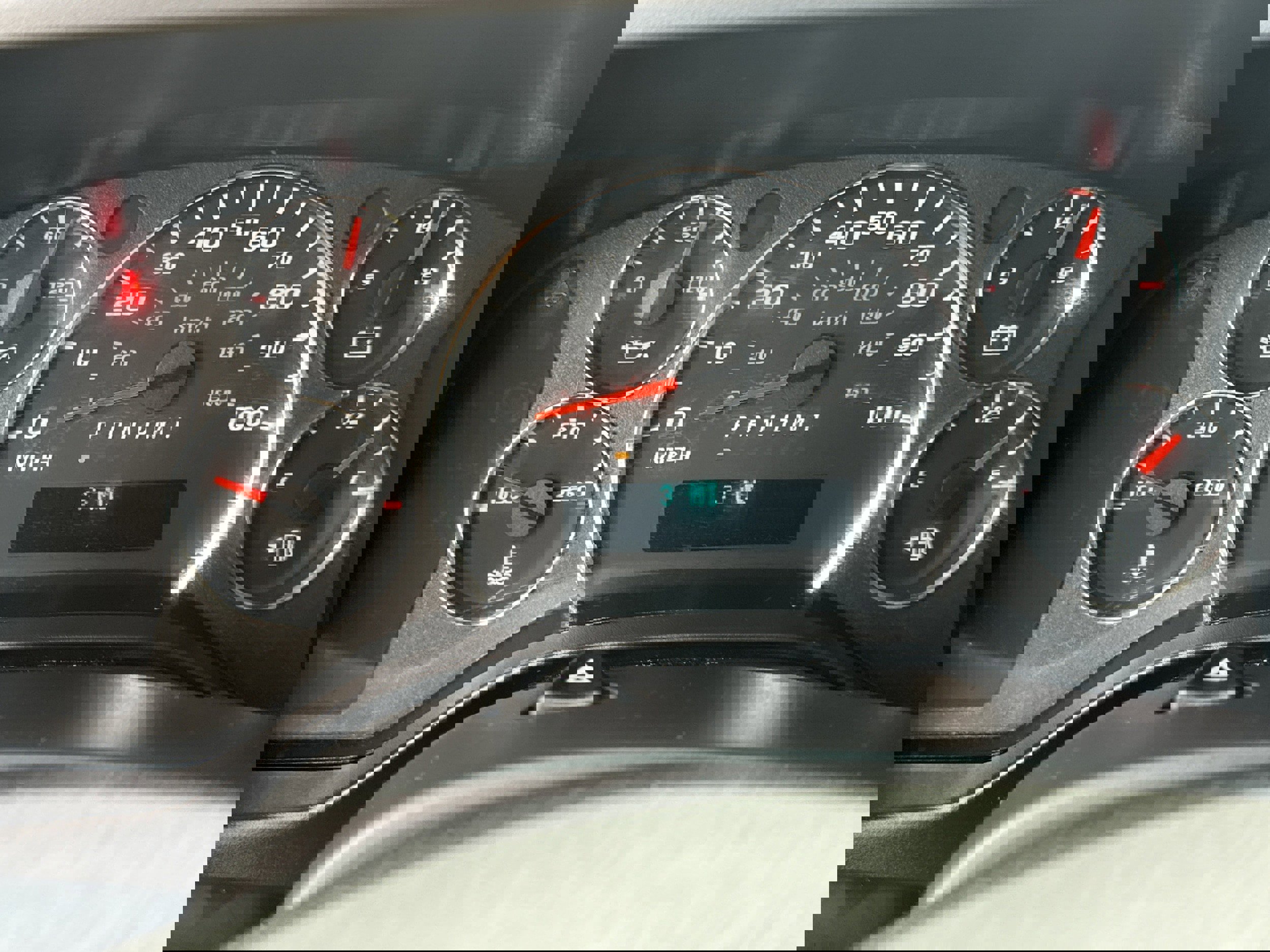 Used 2024 Chevrolet Express 2500 w/ Driver Convenience Package image 20