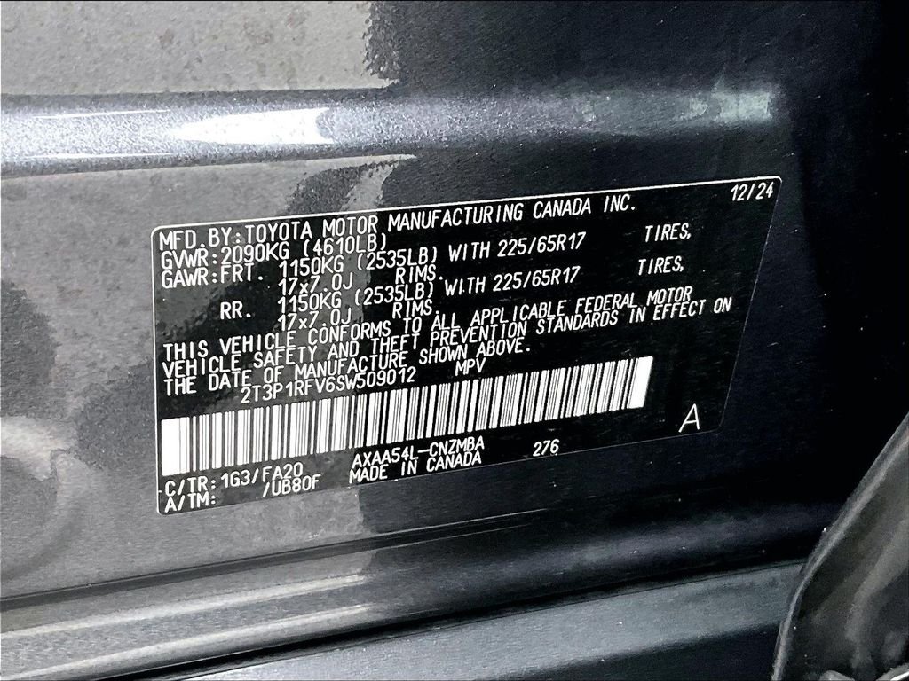Used 2025 Toyota RAV4 XLE AWD/4WD image 36