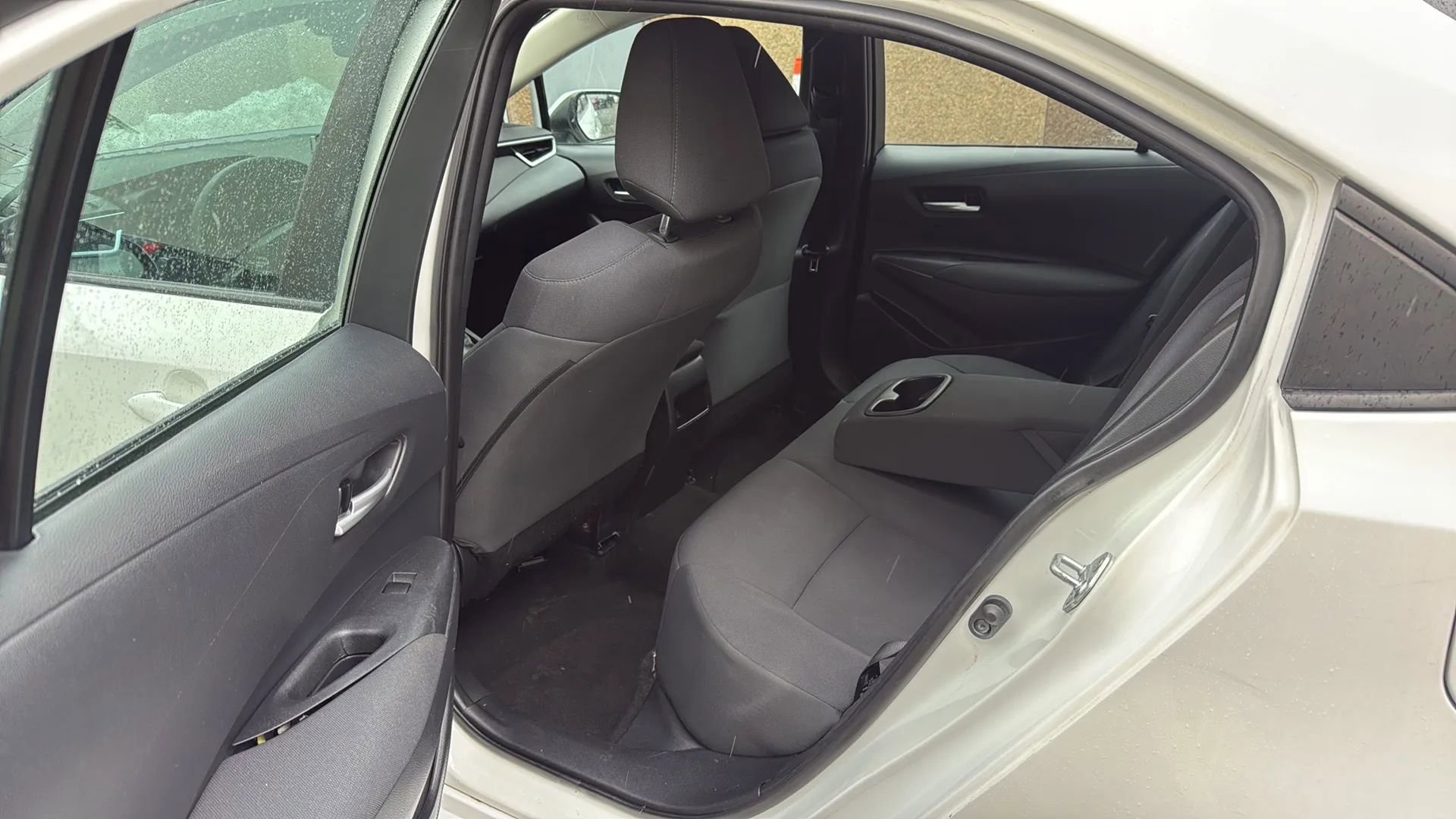 Used 2021 Toyota Corolla LE image 26