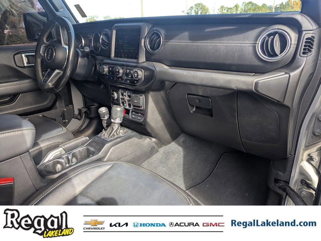 Used 2022 Jeep Wrangler Unlimited Sahara image 9