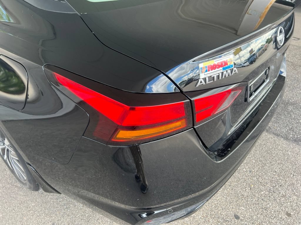Certified 2024 Nissan Altima 2.5 SV w/ SV Premium Package FWD image 30