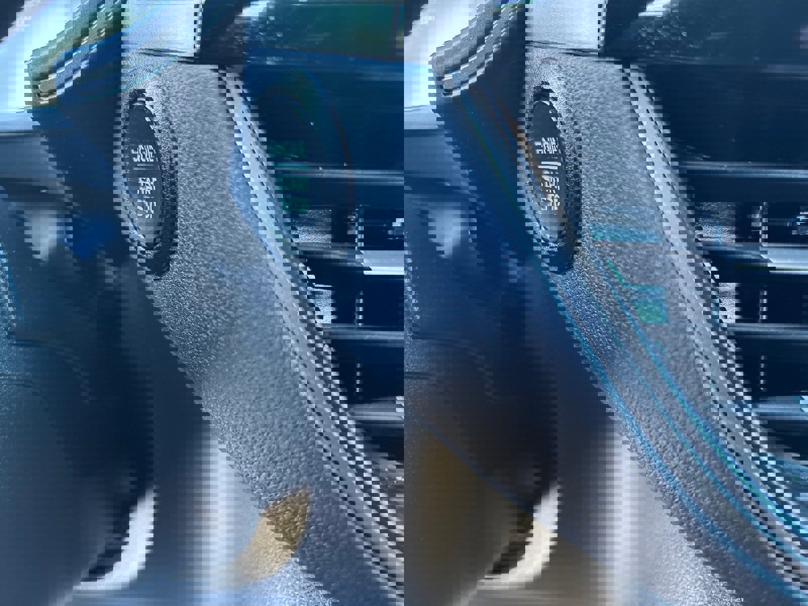 Used 2025 Ford Escape Active w/ Cold Weather Package image 28