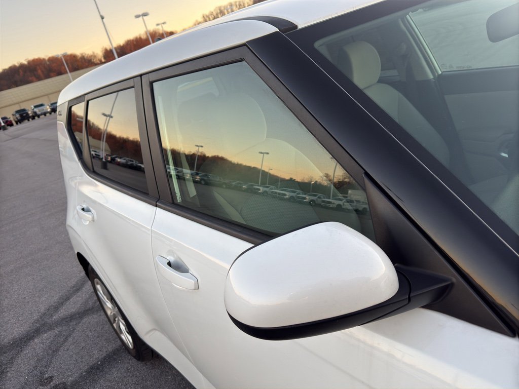 Used 2020 Kia Soul LX image 20
