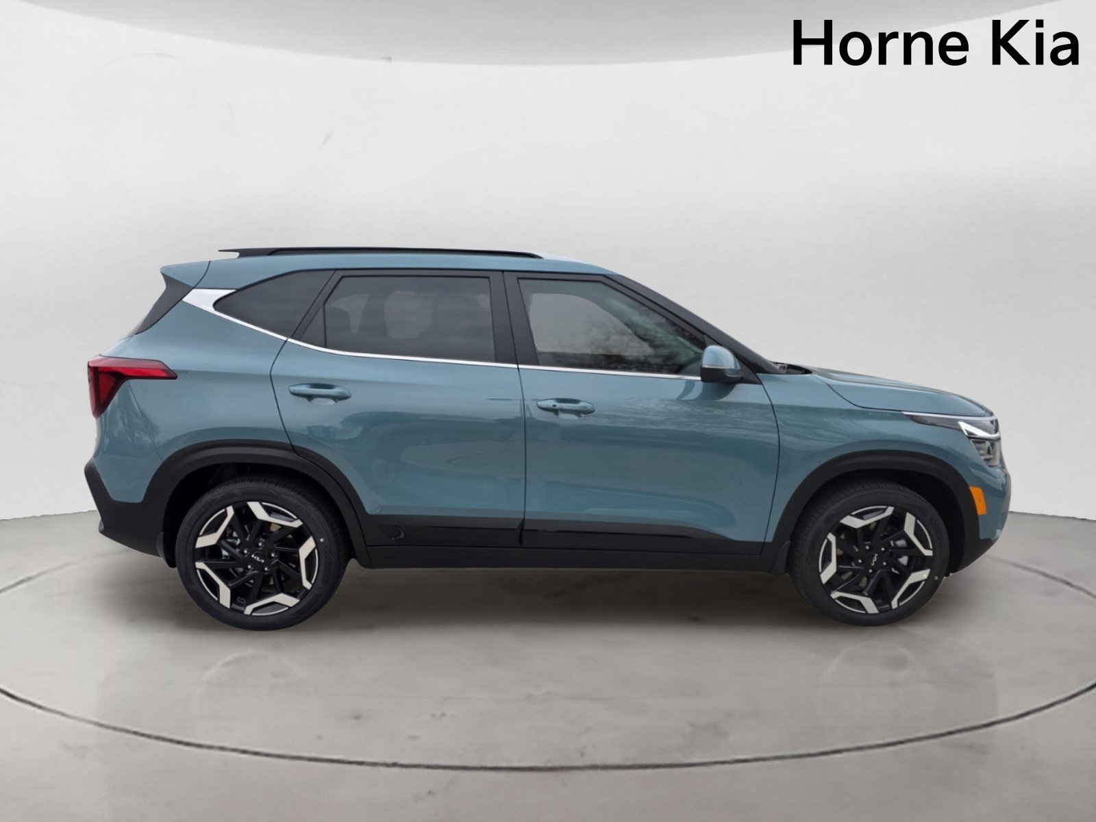 New 2026 Kia Seltos SX AWD/4WD image 3