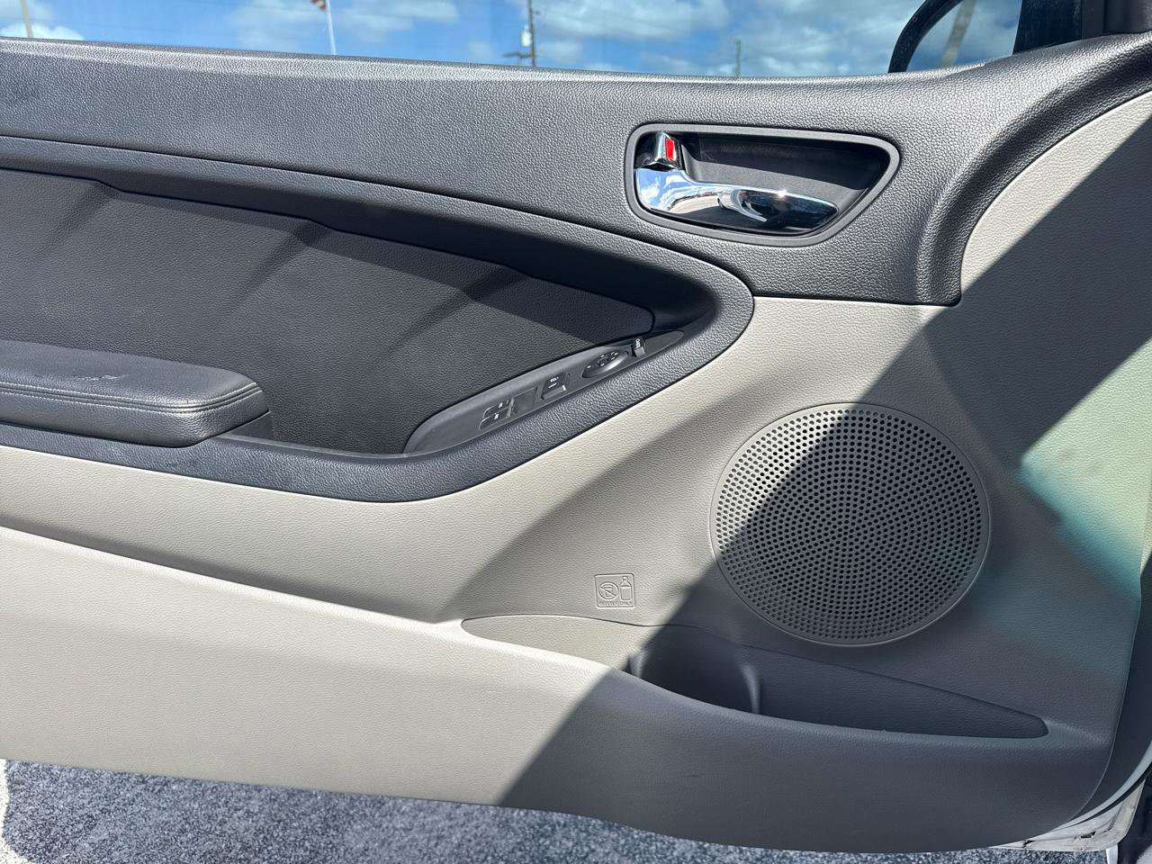 Used 2014 Kia Forte Koup EX image 31