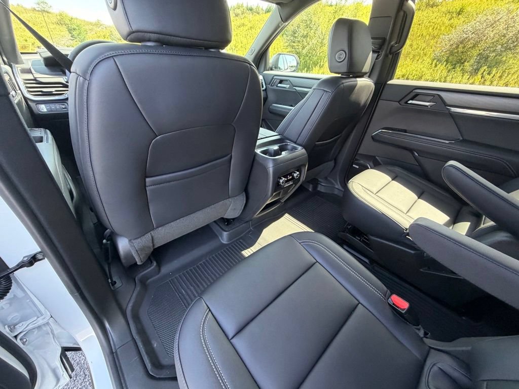 Used 2026 GMC Acadia Elevation w/ Elevation Premium Package AWD/4WD image 52