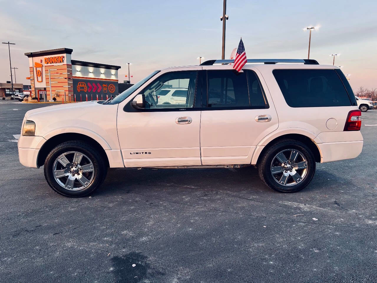 Used 2009 Ford Expedition Limited image 3