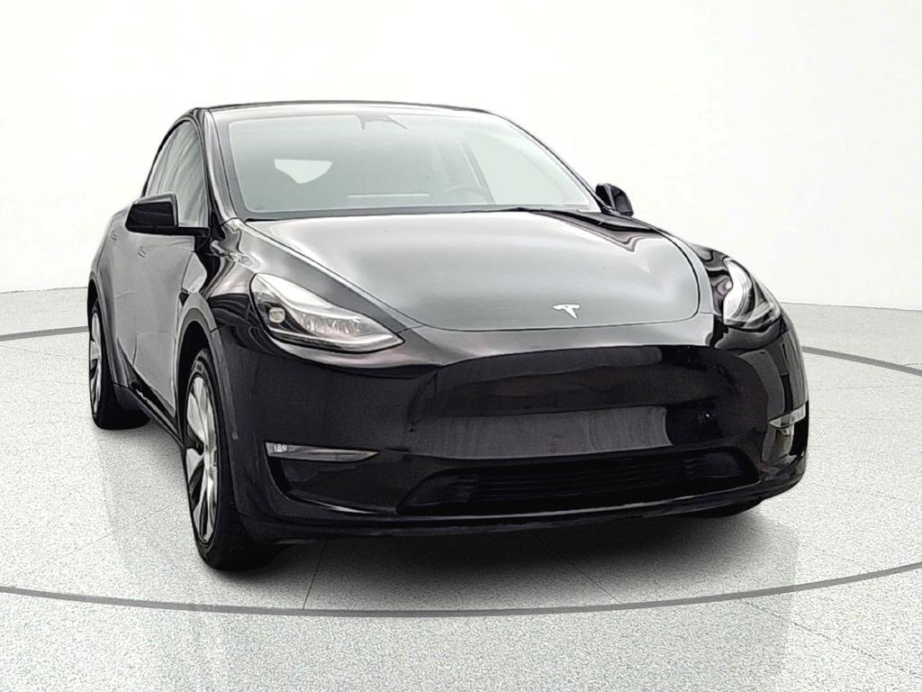 Used 2023 Tesla Model Y Long Range image 2