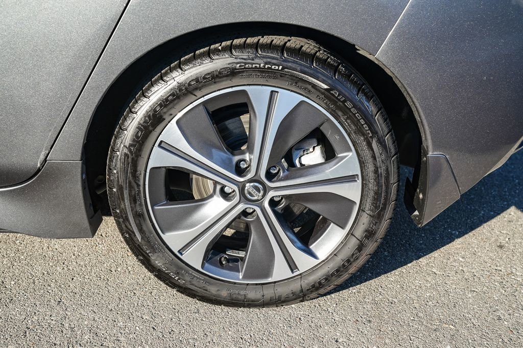 Used 2018 Nissan Leaf SL w/ SL Technology Package image 12