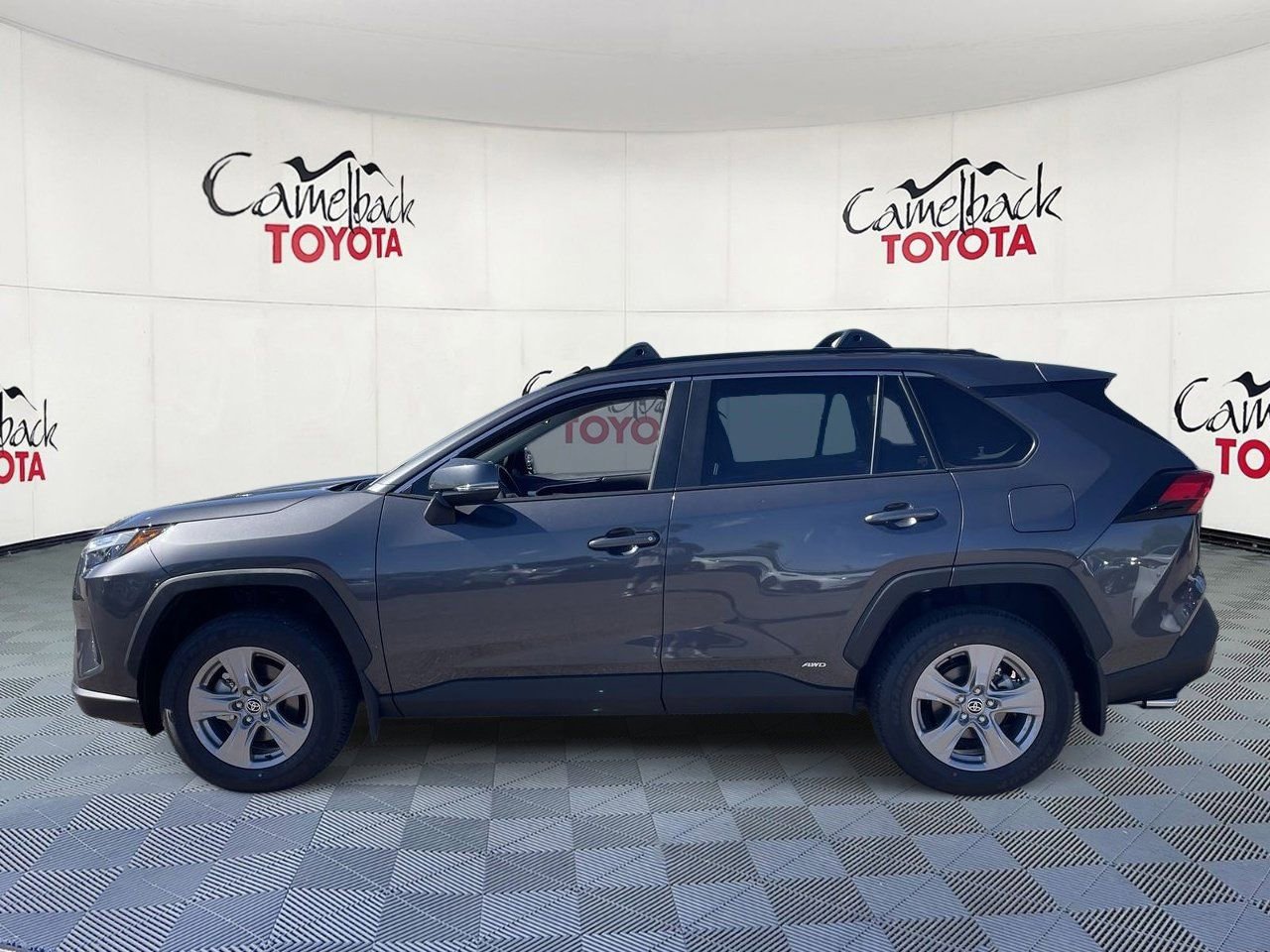 New 2025 Toyota RAV4 XLE image 4