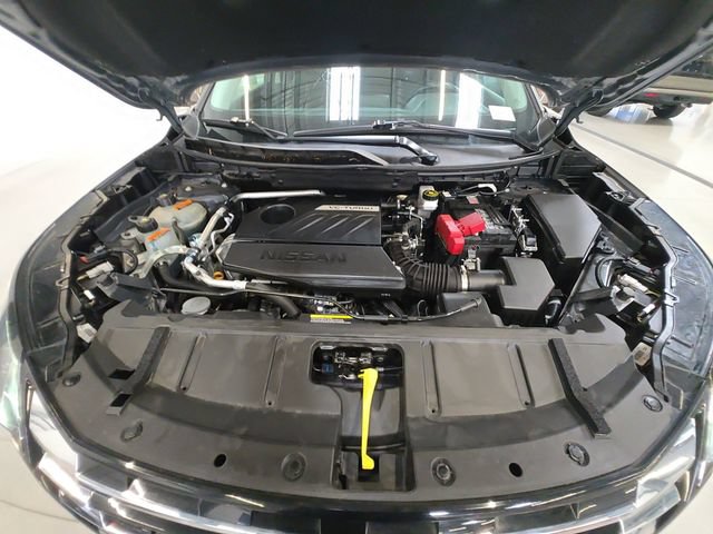Used 2025 Nissan Rogue SV AWD/4WD image 24