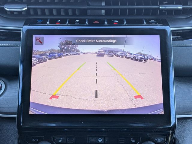 Used 2022 Jeep Grand Cherokee Limited 4xe image 32