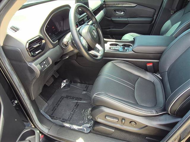 Used 2025 Honda Pilot Elite image 17