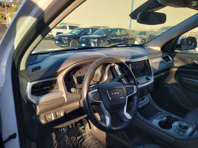 Used 2023 GMC Acadia SLT image 10