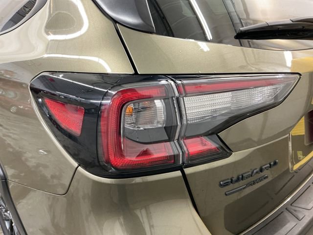 Used 2023 Subaru Outback Onyx Edition image 18