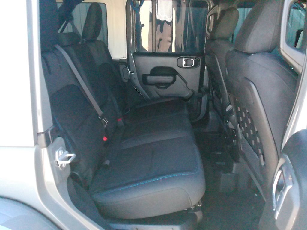 Used 2022 Jeep Wrangler Unlimited Rubicon 4xe image 20