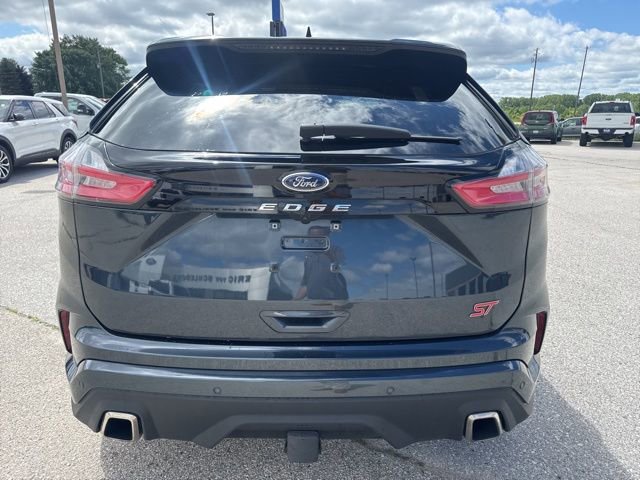 Used 2024 Ford Edge ST image 4