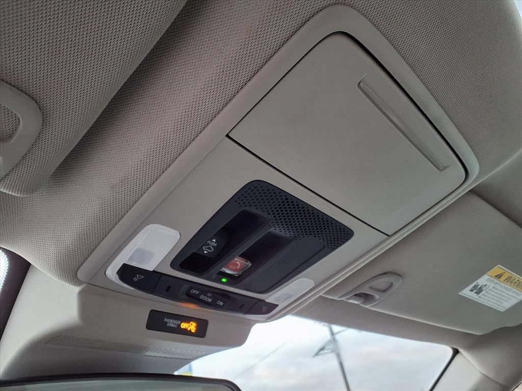 Used 2023 Honda Accord EX image 11