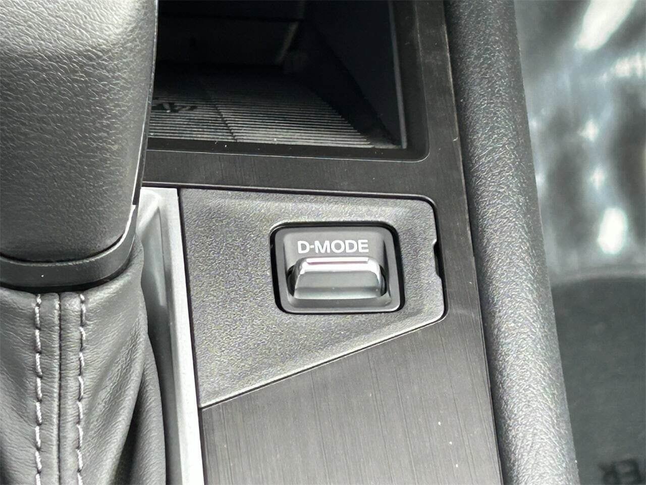 New 2026 Nissan Kicks SV FWD image 25