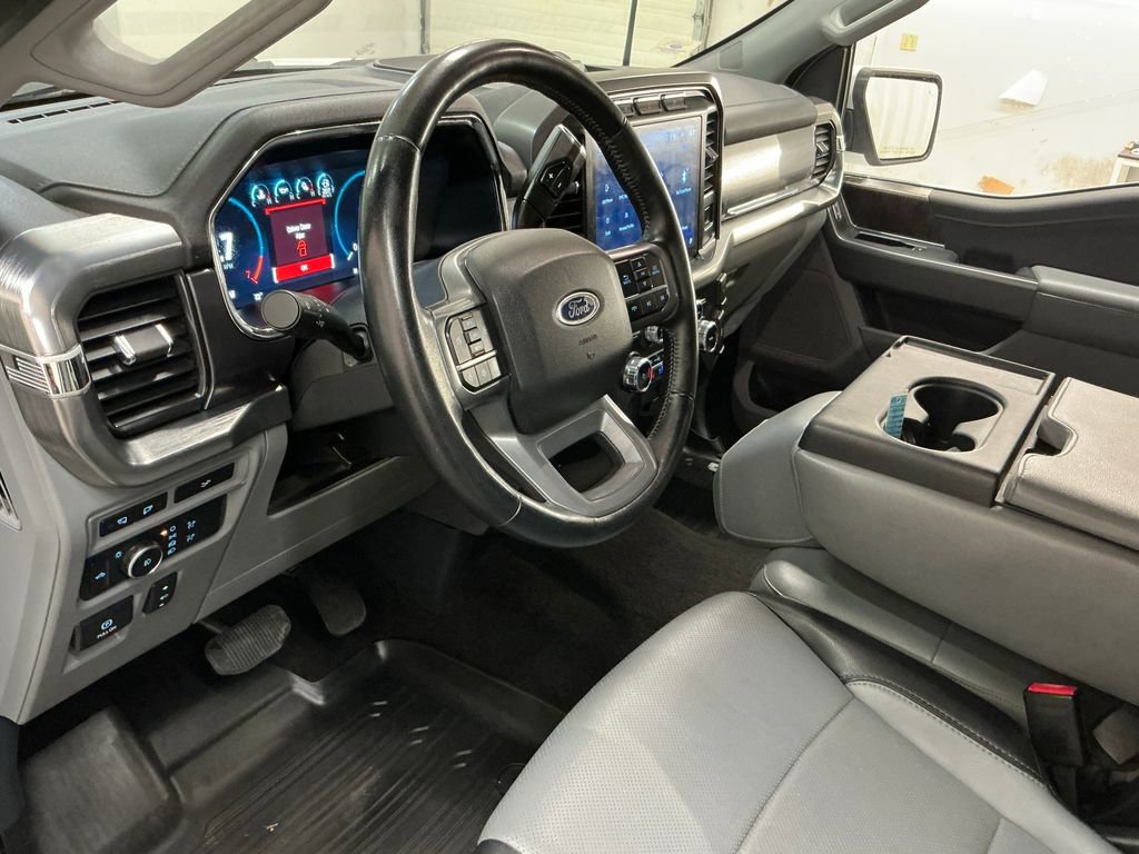 Used 2022 Ford F150 Lariat w/ Max Trailer Tow Package image 15