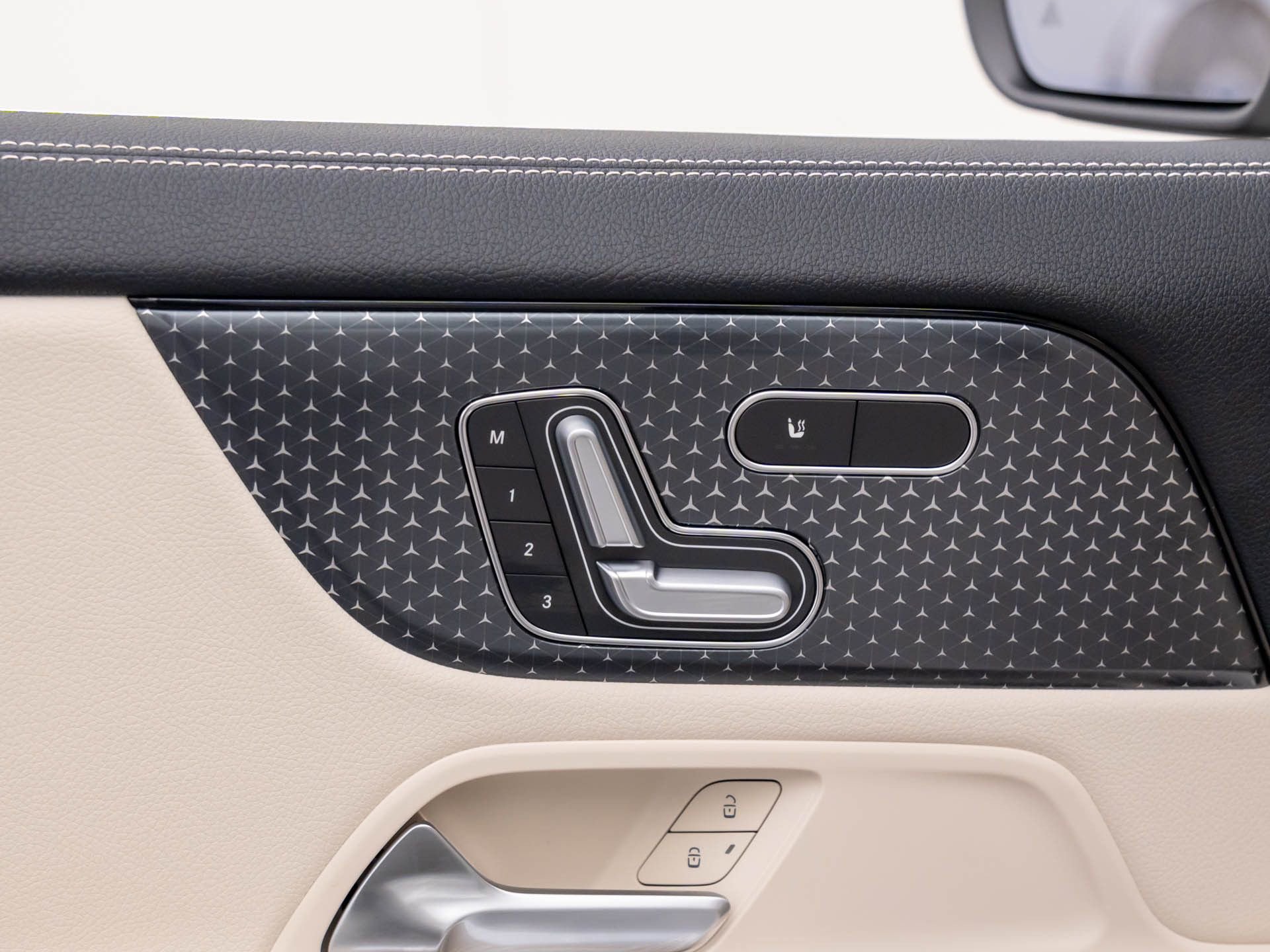 New 2026 Mercedes-Benz GLA 250 4MATIC image 16