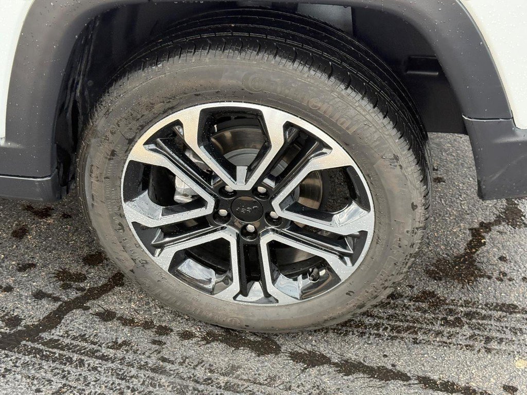 Used 2022 Jeep Compass Limited AWD/4WD image 8